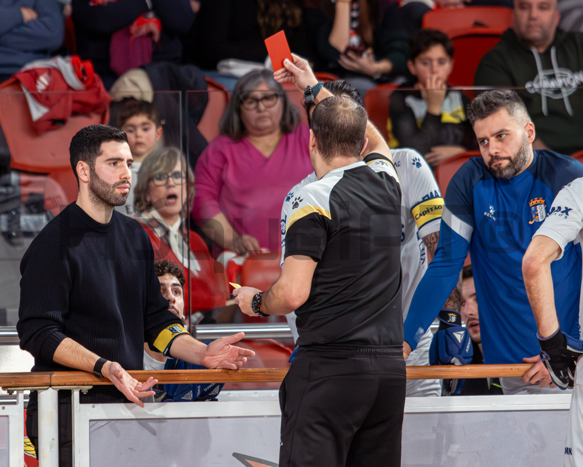 Vermelho a Tato quebrou animicamente o Óquei de Barcelos.