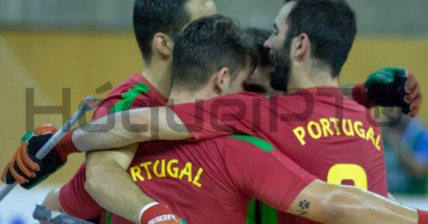 Portugal empata, mas vence grupo e afasta Espanha das 'meias'