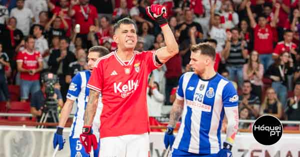 Benfica iguala final com hat-trick de Nicolia