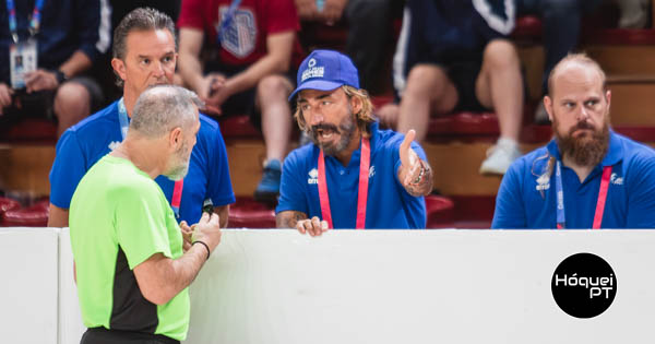 «A nós, não nos condiciona, e espero que à equipa de arbitragem também não»