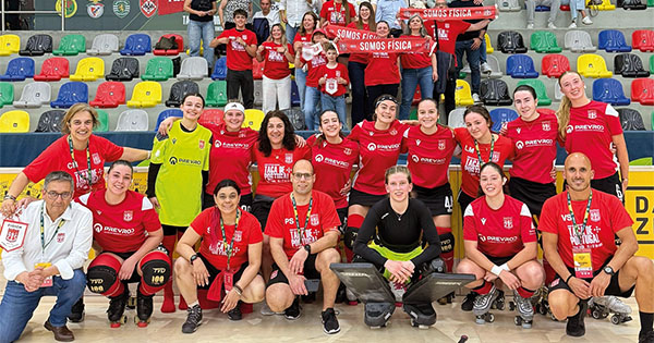 Física termina equipa feminina